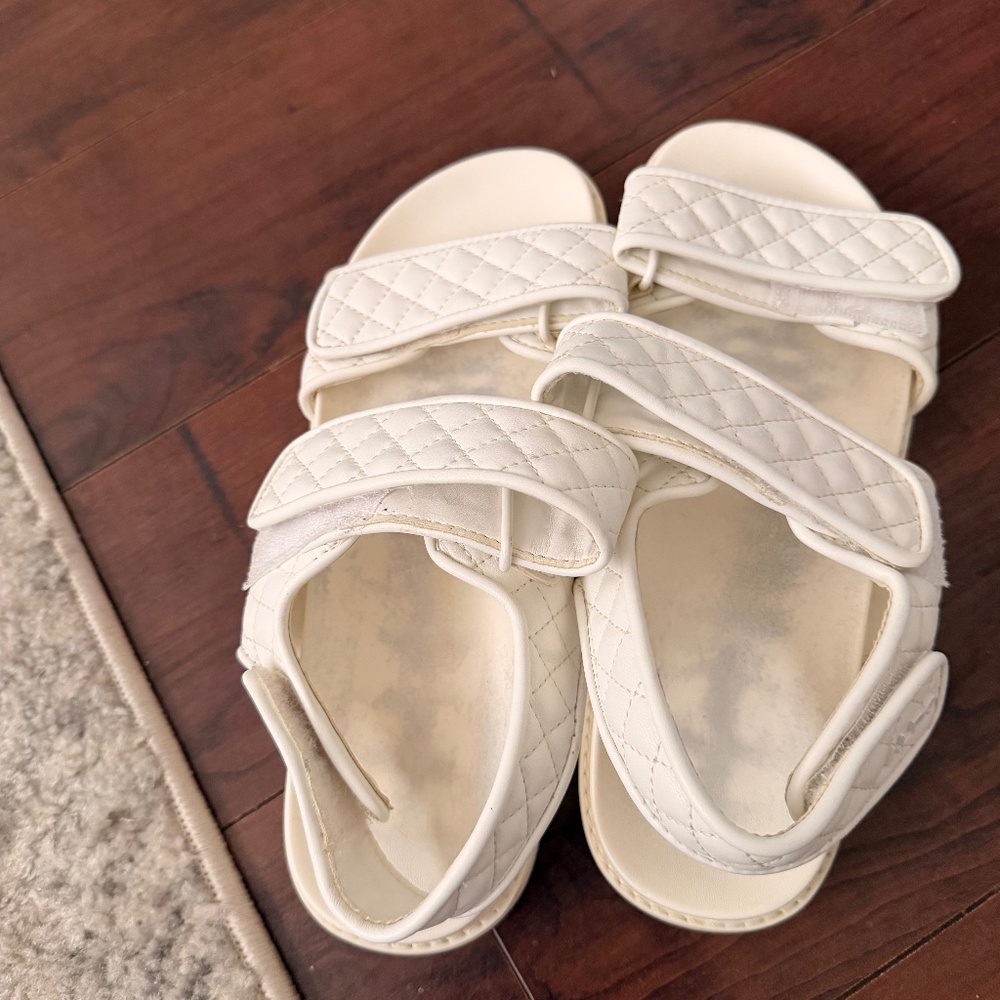 ALDO Eowiliwia Quilted Sandal In White